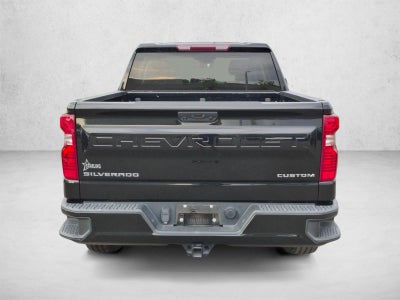 2022 Chevrolet Silverado 1500 Crew Cab Short Box 2-Wheel Drive Custom
