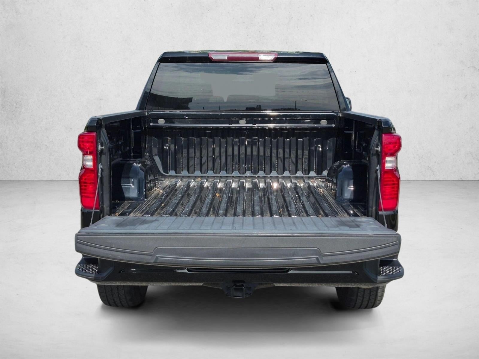 2022 Chevrolet Silverado 1500 Crew Cab Short Box 2-Wheel Drive Custom