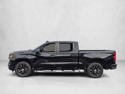 2022 Chevrolet Silverado 1500 Crew Cab Short Box 2-Wheel Drive Custom