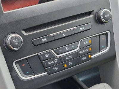 2016 Ford Fusion 4dr Sdn SE FWD