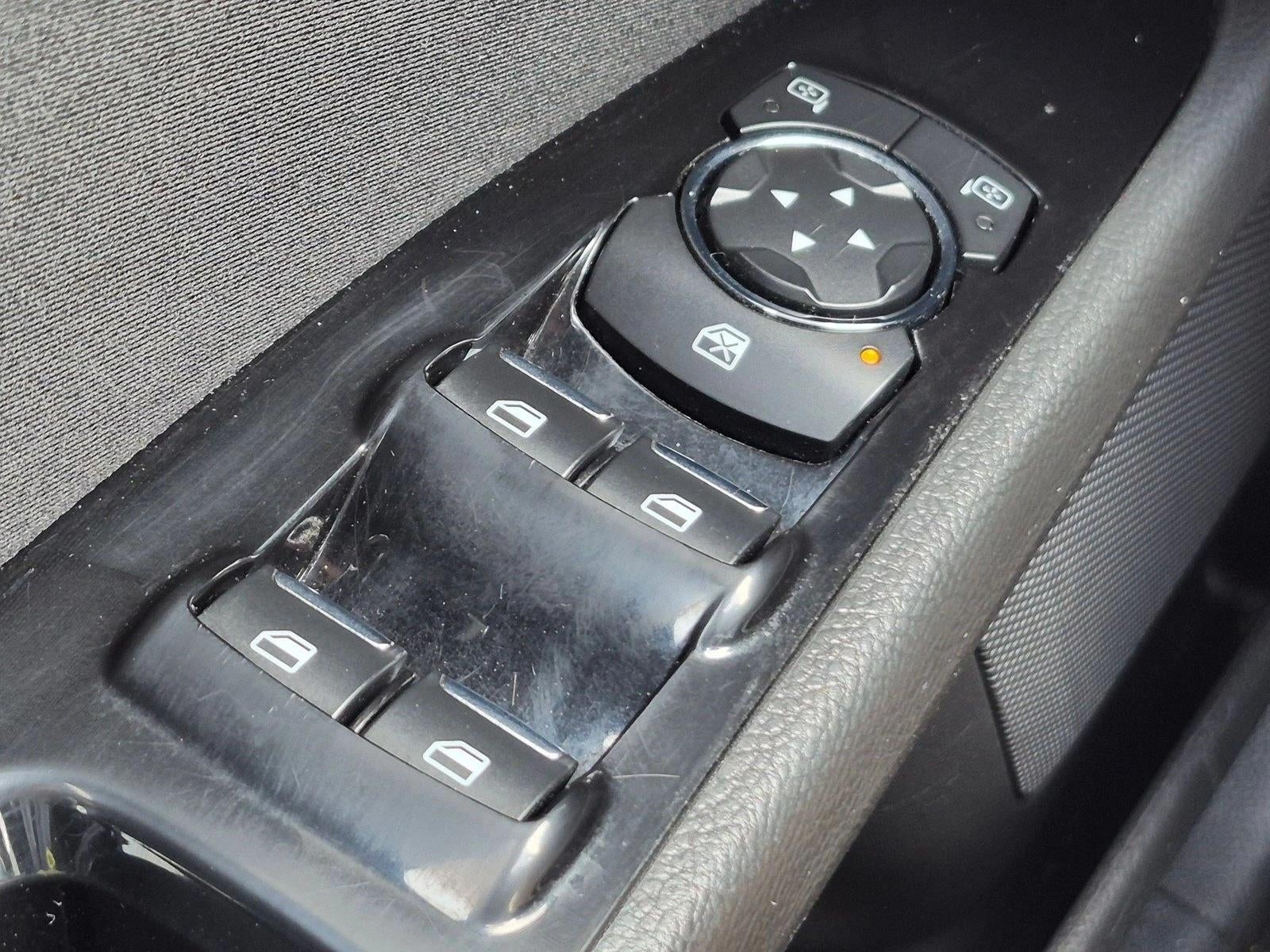 2016 Ford Fusion 4dr Sdn SE FWD
