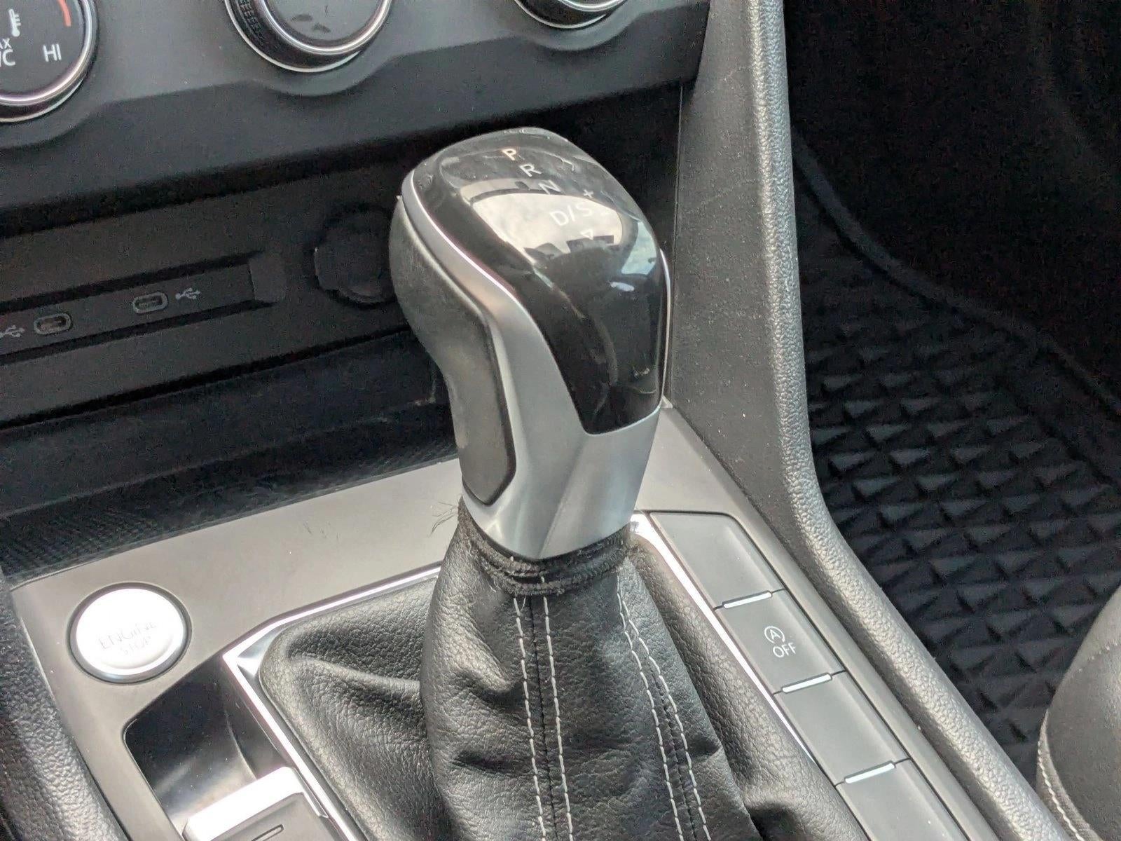 2022 Volkswagen Taos SE FWD