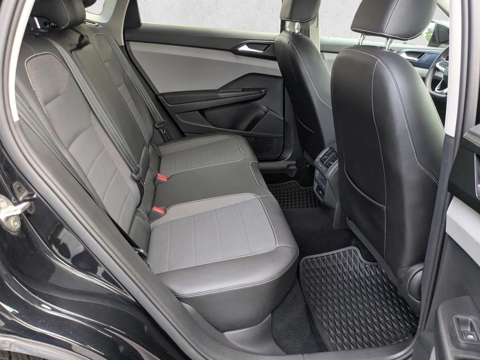 2022 Volkswagen Taos SE FWD