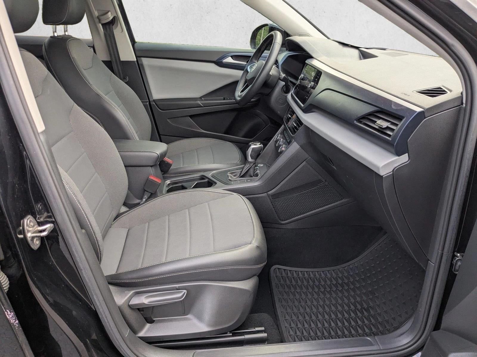 2022 Volkswagen Taos SE FWD