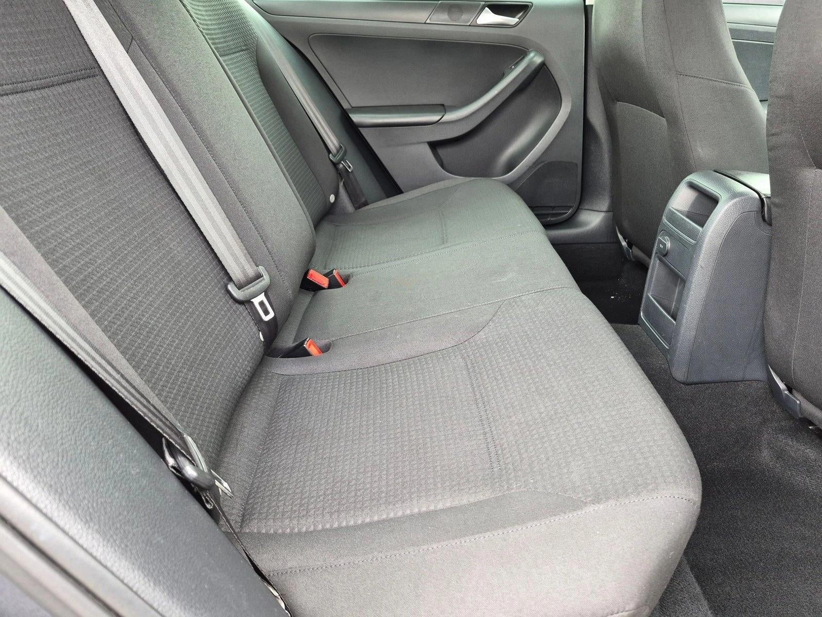 2016 Volkswagen Jetta 4dr Auto 1.4T S Sedan