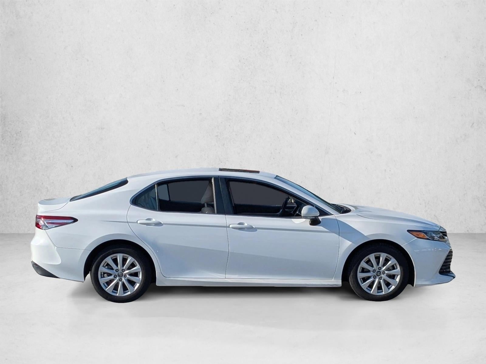 2018 Toyota Camry LE Auto (SE)