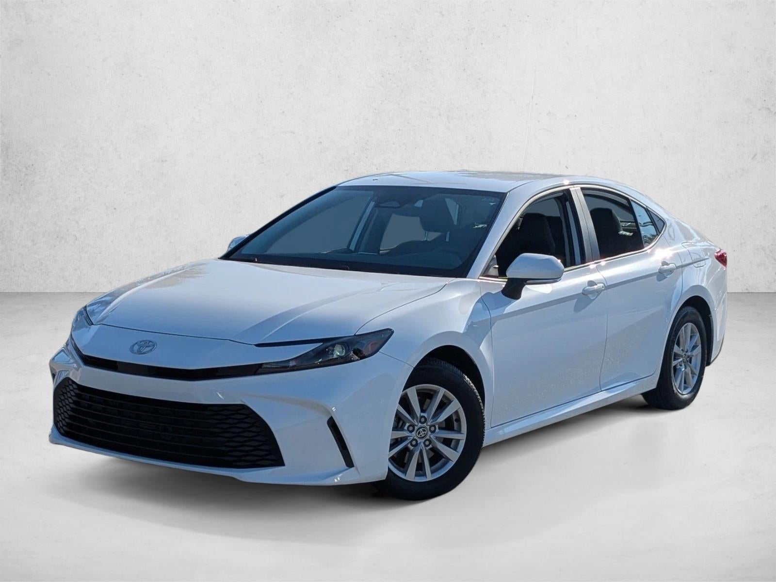2025 Toyota Camry LE (SE)