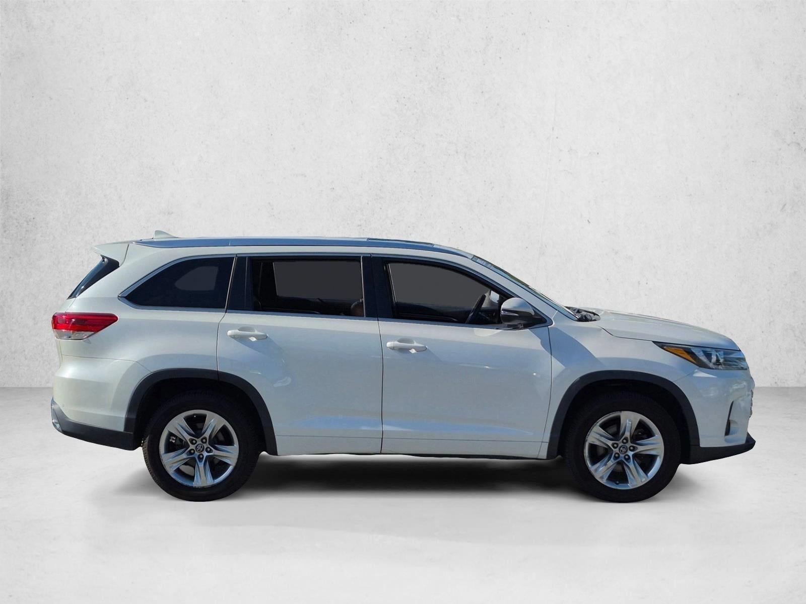 2019 Toyota Highlander Limited V6 FWD (GS)