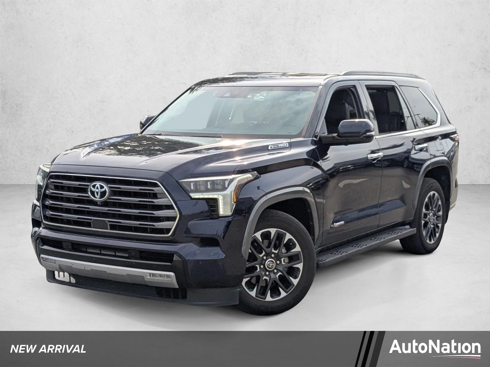 2023 Toyota Sequoia Limited 4WD (SE)