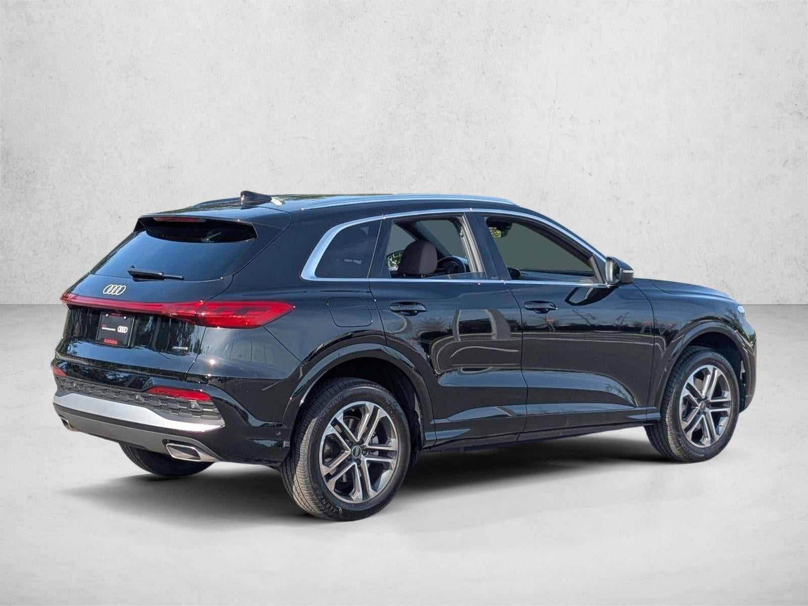 2025 Audi Q5 Premium 2.0 TFSI quattro