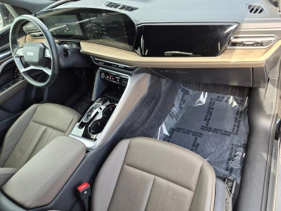 2025 Audi Q5 Premium 2.0 TFSI quattro