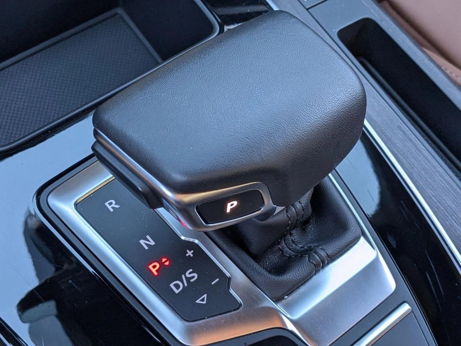 2025 Audi Q5 S line Premium Plus 45 TFSI quattro