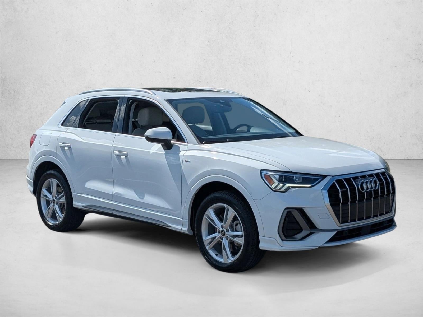 2024 Audi Q3 S line Premium Plus 45 TFSI quattro