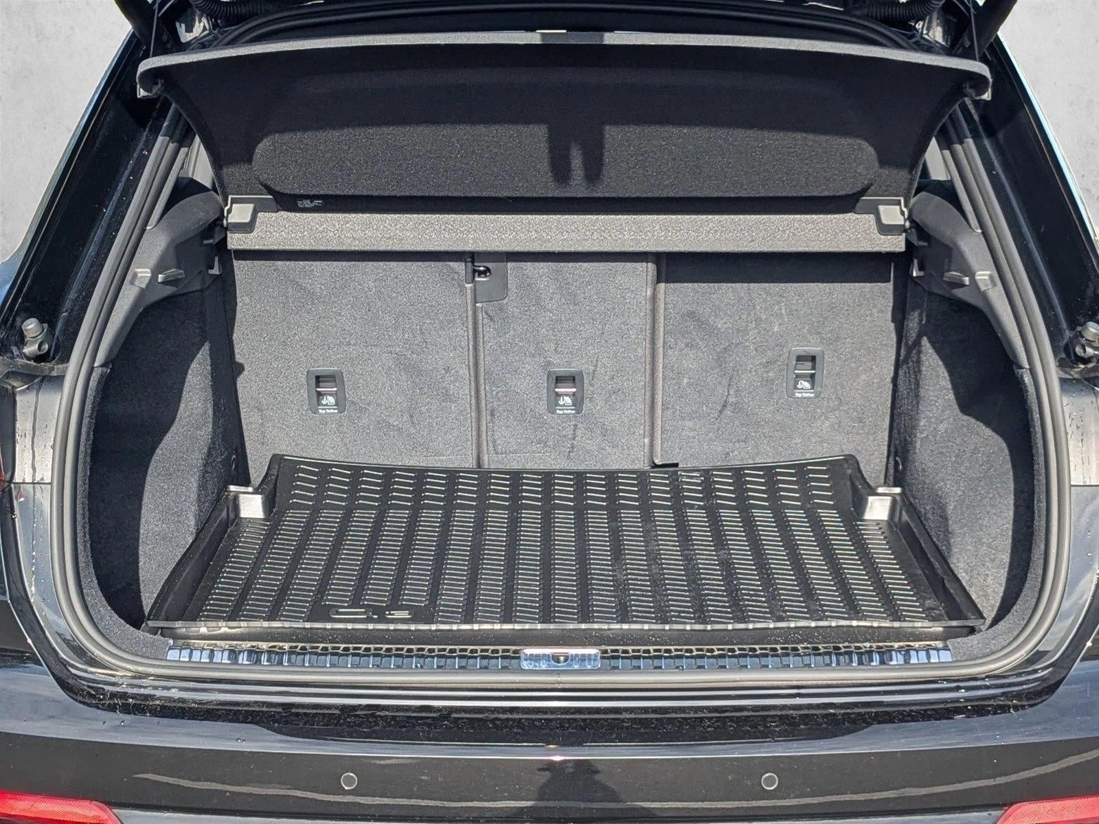 2023 Audi Q3 S line Premium Plus 45 TFSI quattro