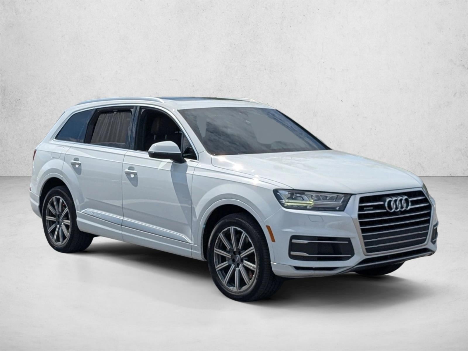 2019 Audi Q7 Premium Plus 45 TFSI quattro