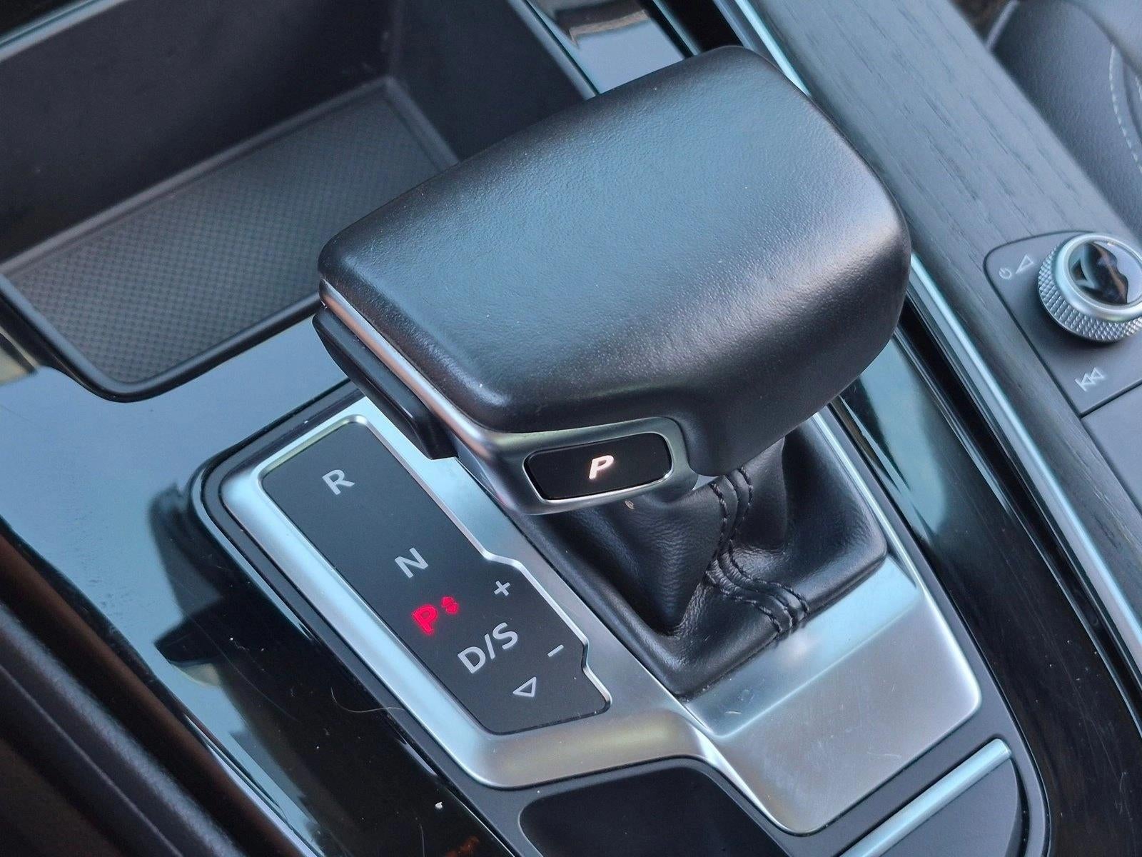 2021 Audi A4 Sedan Premium 40 TFSI quattro