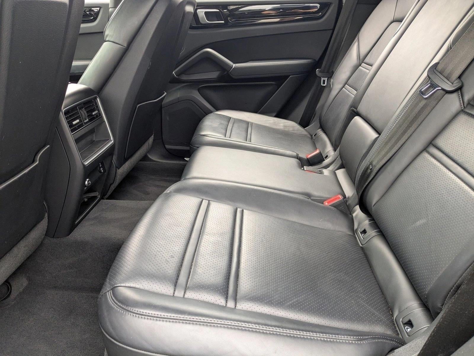 2023 Porsche Cayenne Platinum Edition AWD