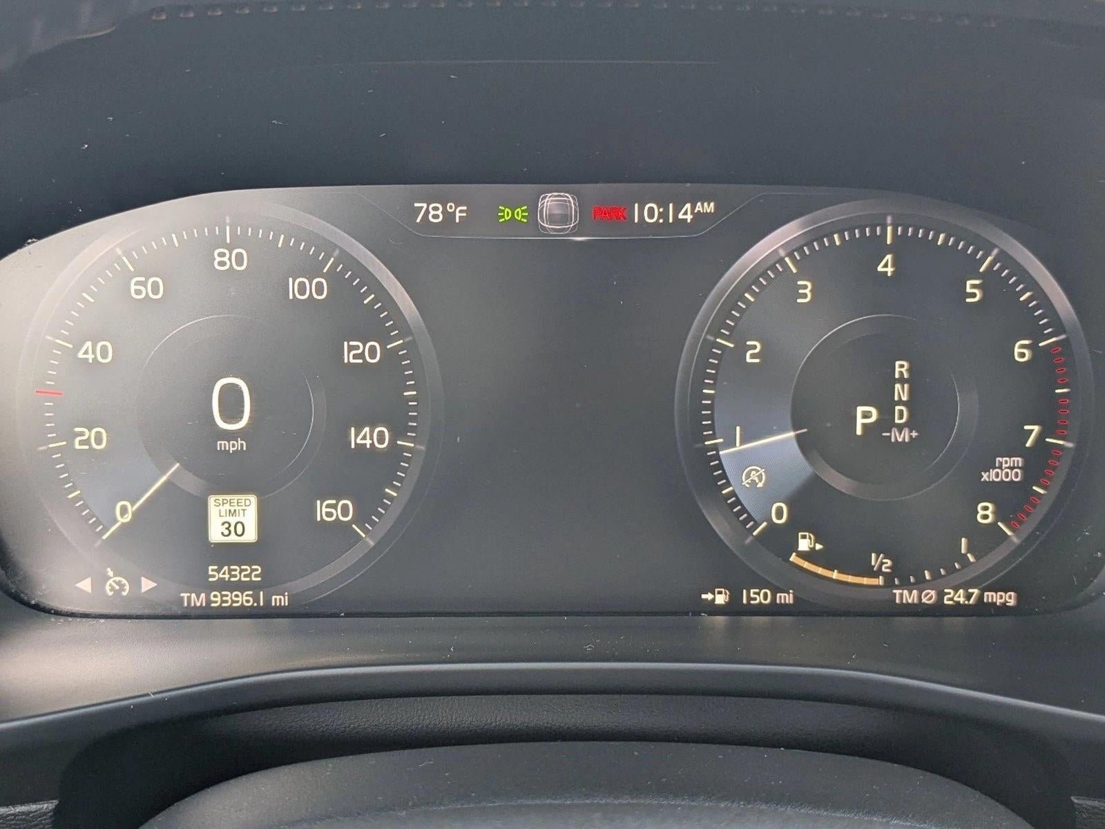 2020 Volvo XC40 T4 FWD Momentum