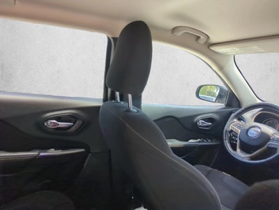 2016 Jeep Cherokee FWD 4dr Latitude