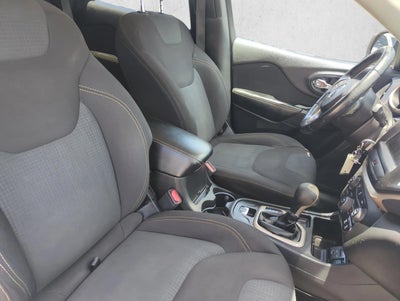 2016 Jeep Cherokee FWD 4dr Latitude