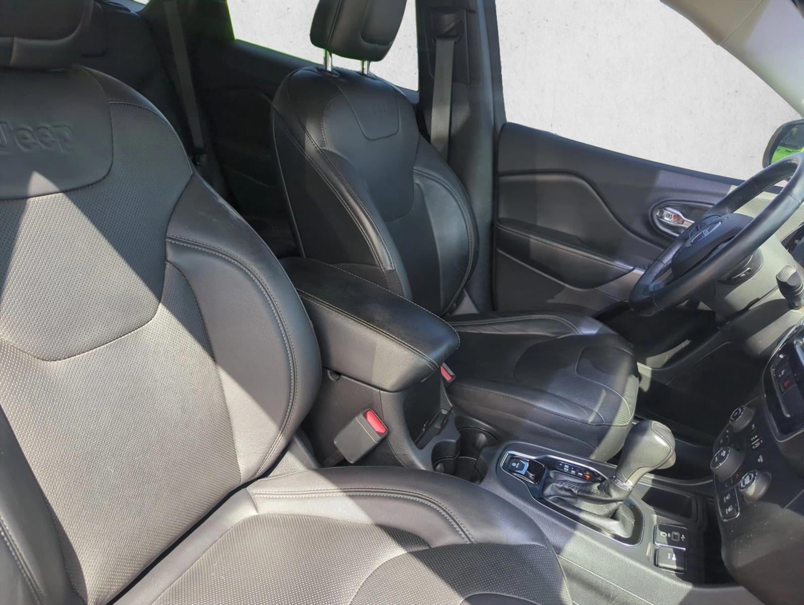 2020 Jeep Cherokee Limited FWD