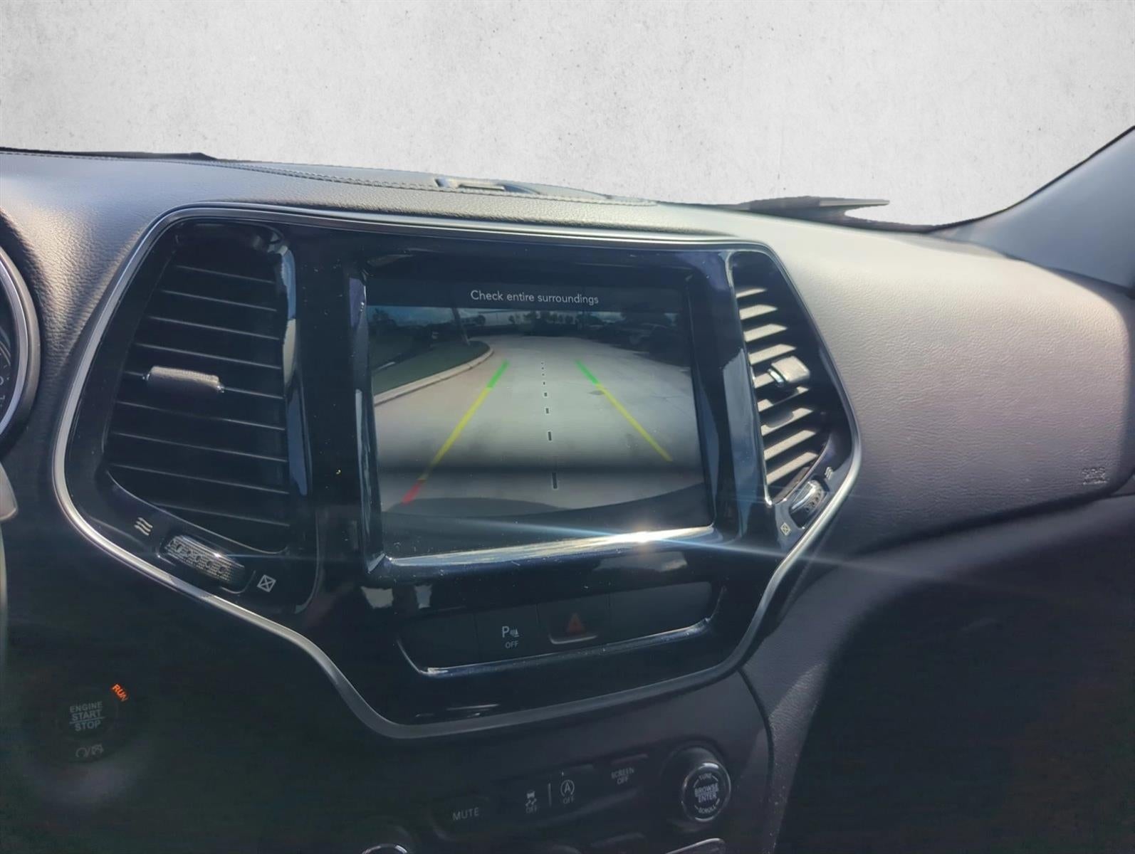 2020 Jeep Cherokee Limited FWD