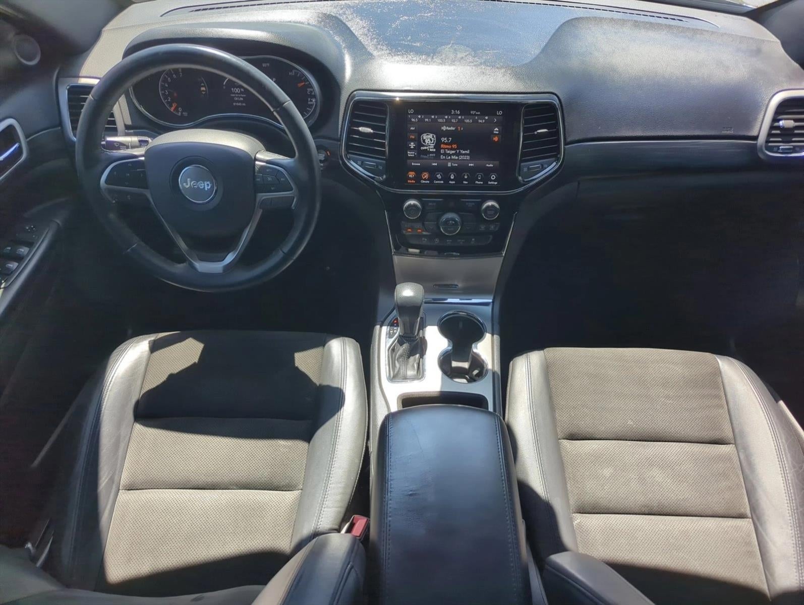 2020 Jeep Grand Cherokee Laredo E 4x2