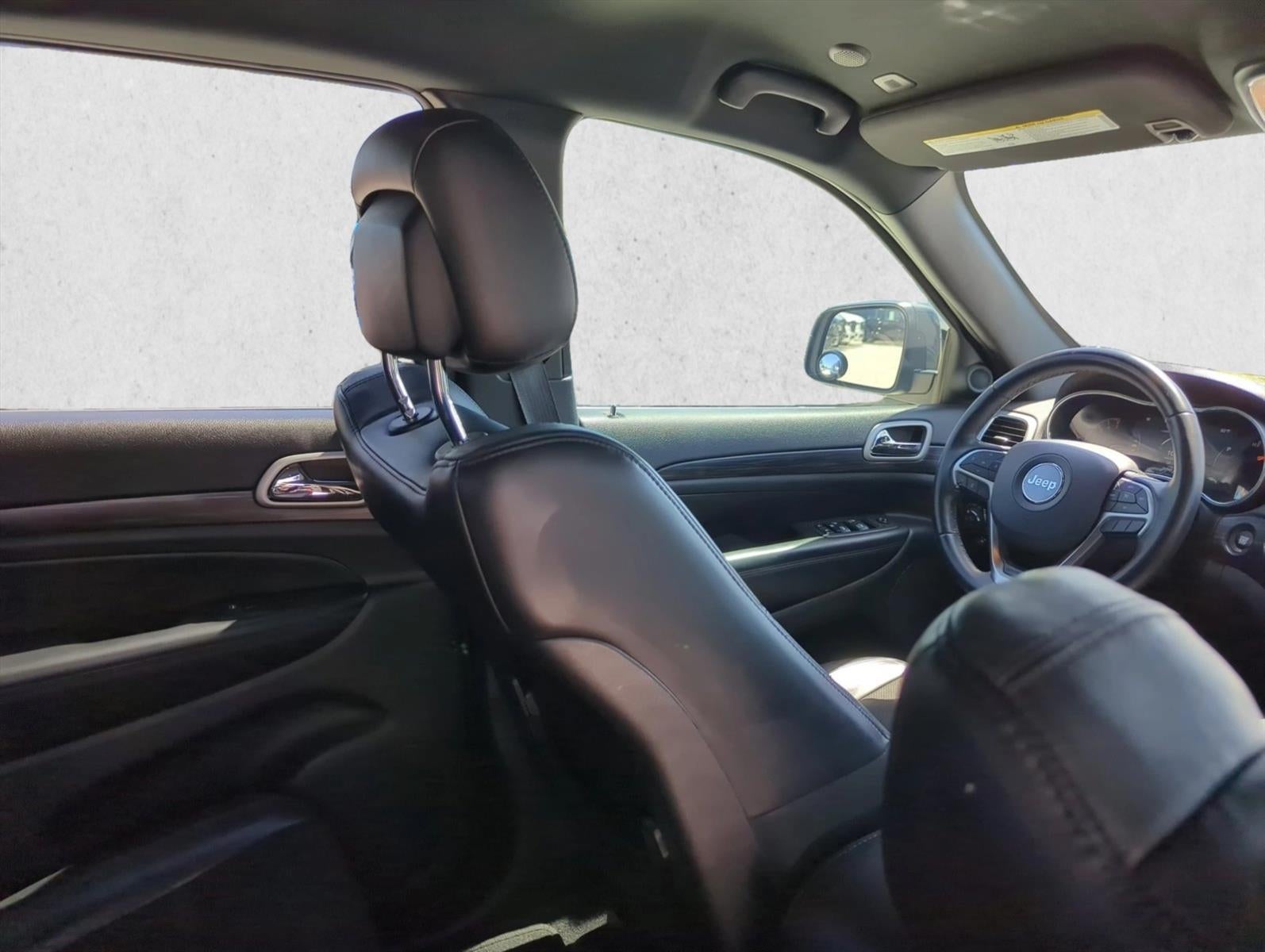 2020 Jeep Grand Cherokee Laredo E 4x2