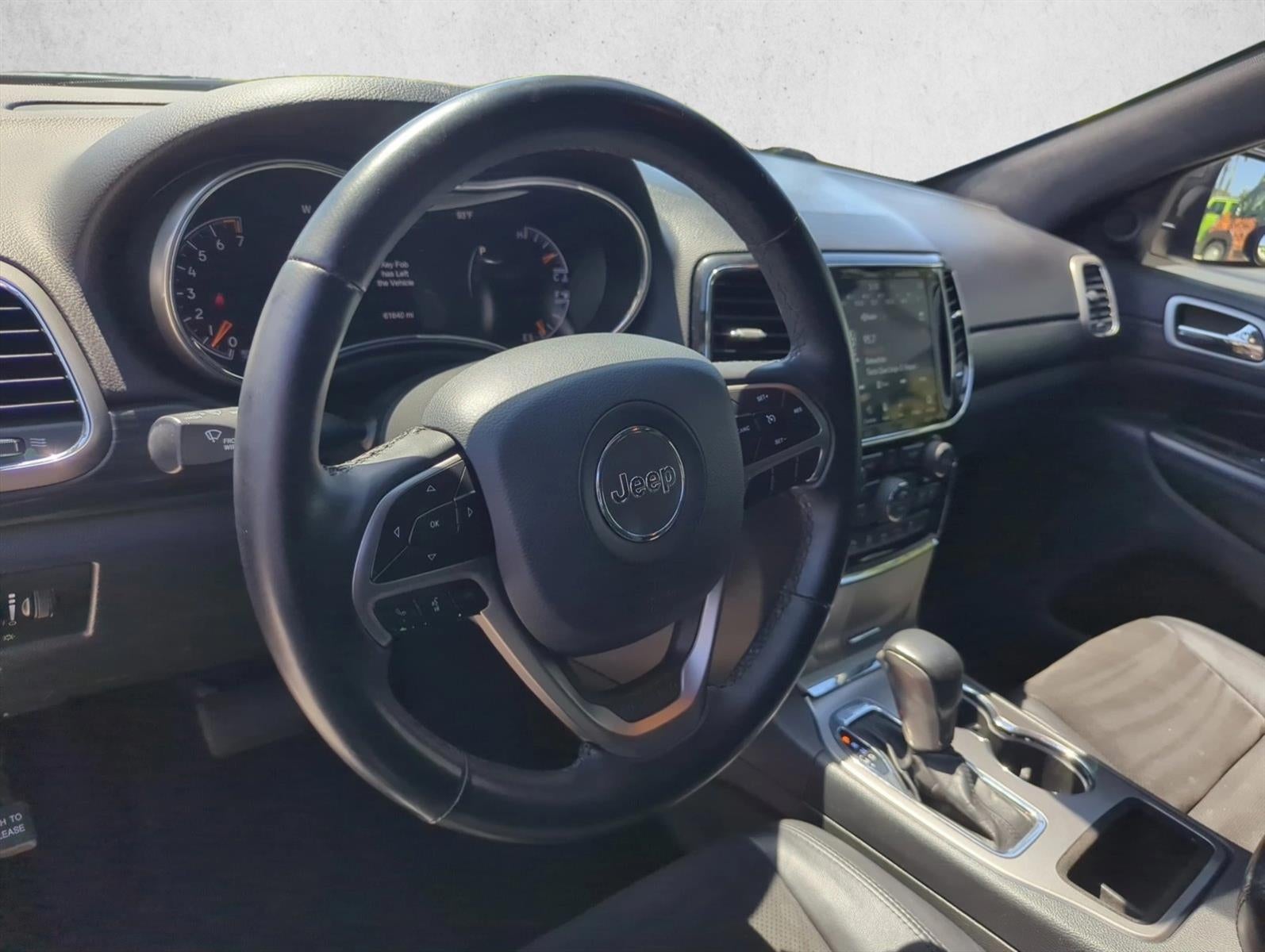 2020 Jeep Grand Cherokee Laredo E 4x2
