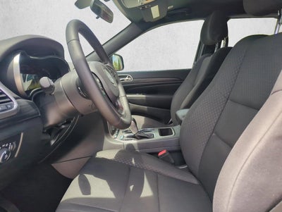 2019 Jeep Grand Cherokee Laredo 4x2