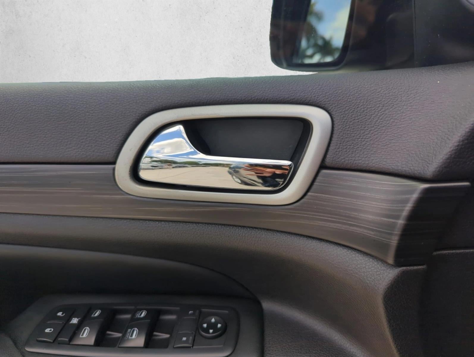 2019 Jeep Grand Cherokee Laredo 4x2