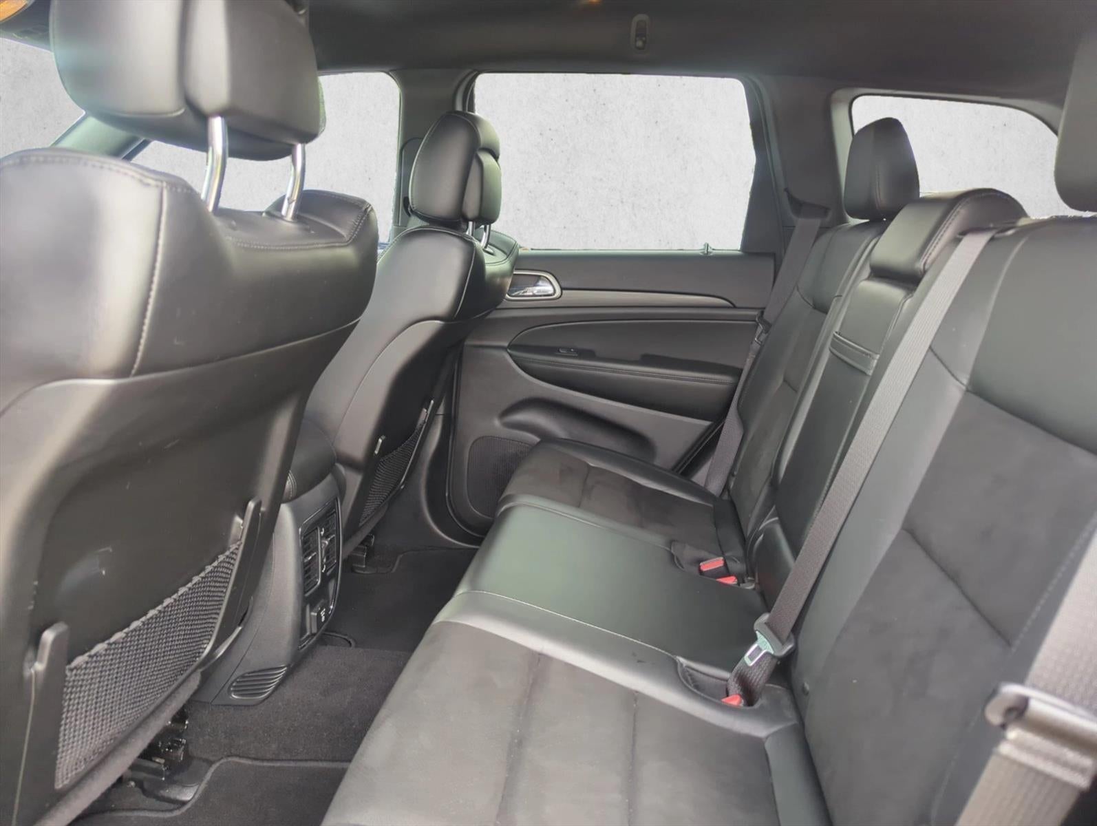 2019 Jeep Grand Cherokee Altitude 4x2