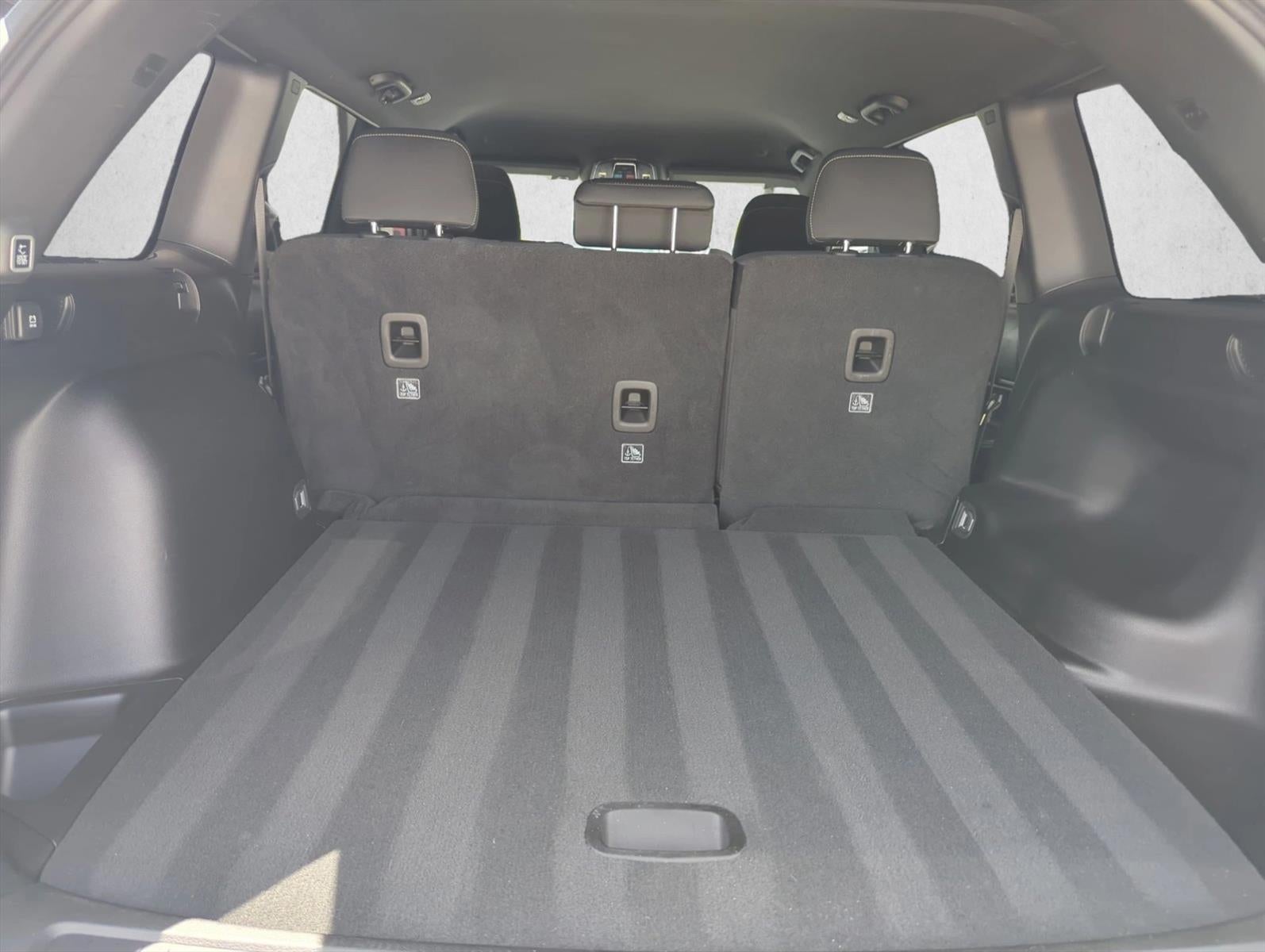 2025 Jeep Grand Cherokee Laredo 4x2
