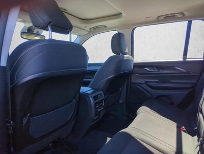 2024 Jeep Grand Cherokee Laredo X 4x2