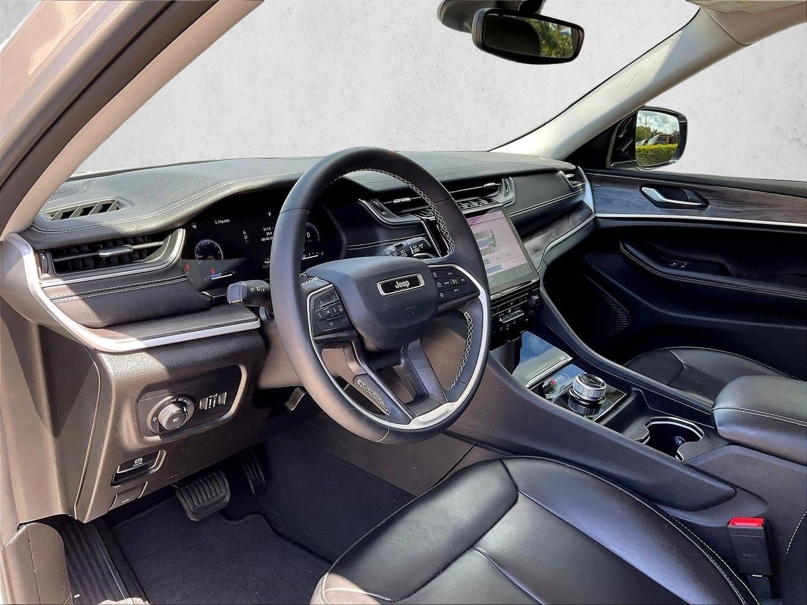 2023 Jeep Grand Cherokee Limited 4x2