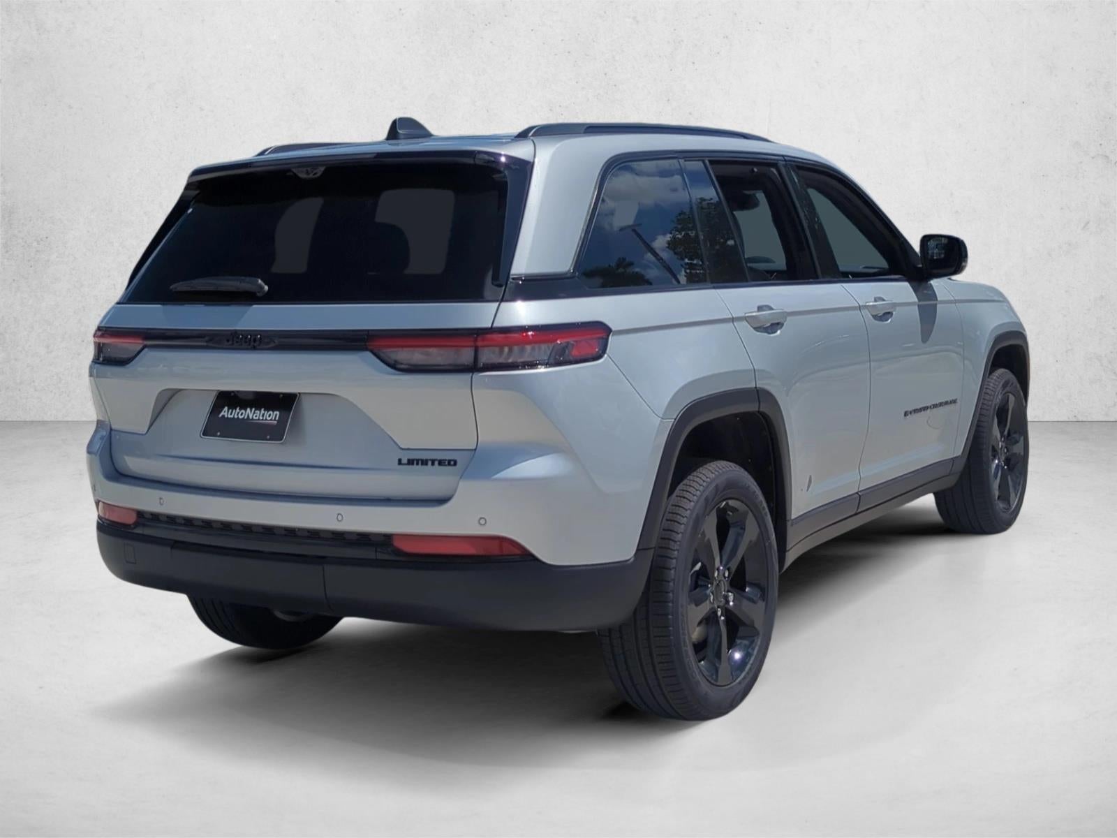 2025 Jeep Grand Cherokee Limited 4x2