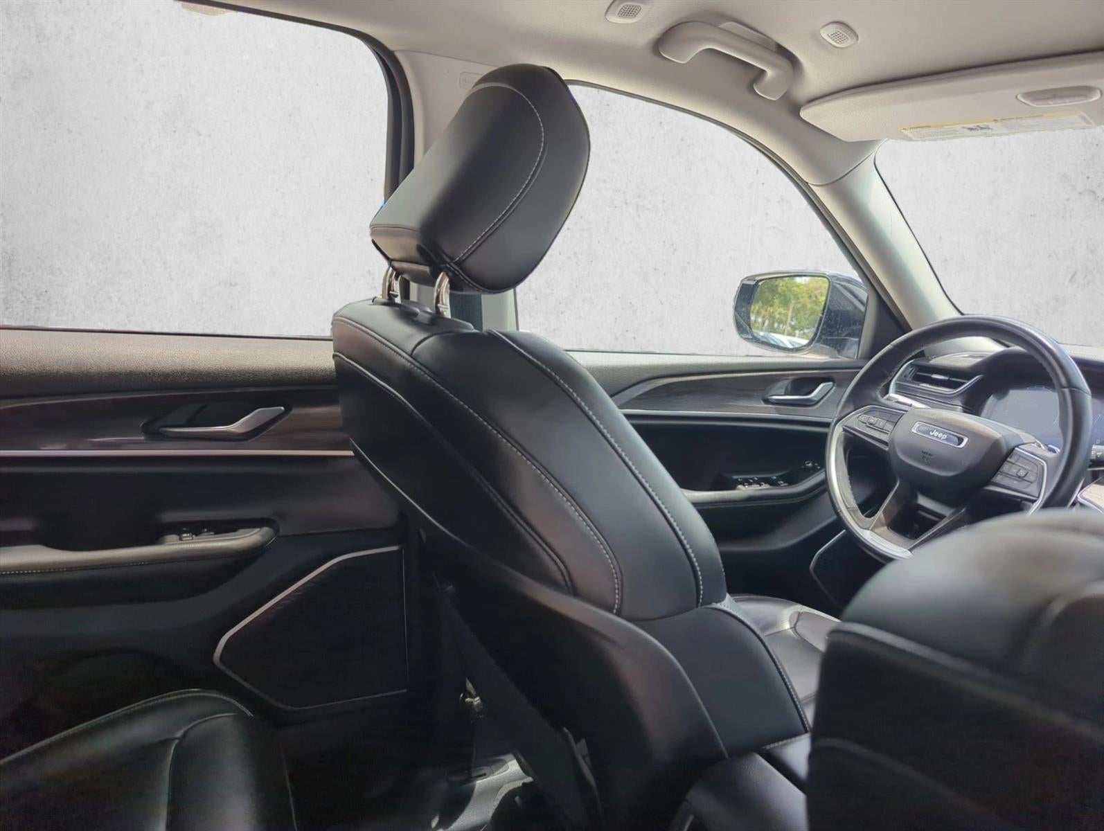 2022 Jeep Grand Cherokee Limited 4x2