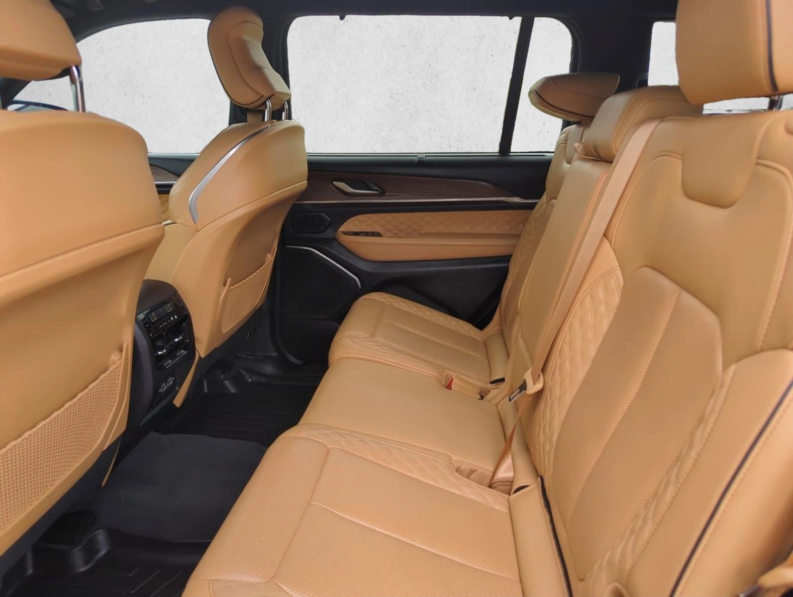 2022 Jeep Grand Cherokee L Summit 4x4
