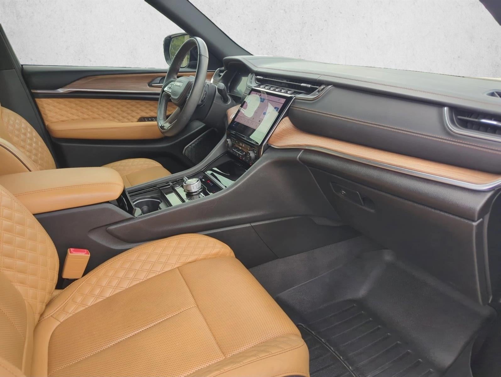 2022 Jeep Grand Cherokee L Summit 4x4