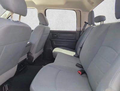 2019 RAM 1500 Classic Express 4x2 Crew Cab 5'7" Box
