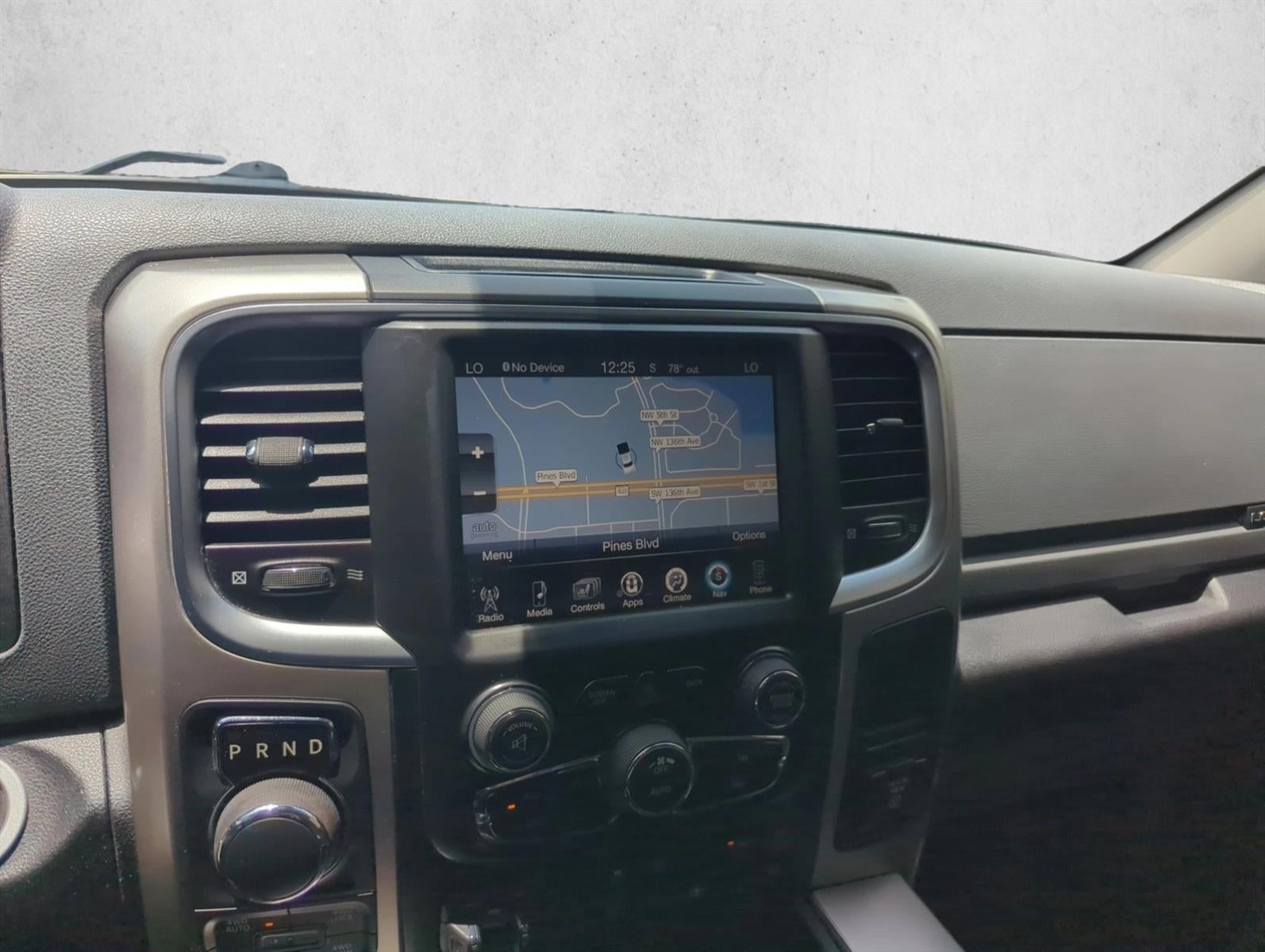 2016 RAM 1500 4WD Crew Cab 5.7 Ft Box Lone Star
