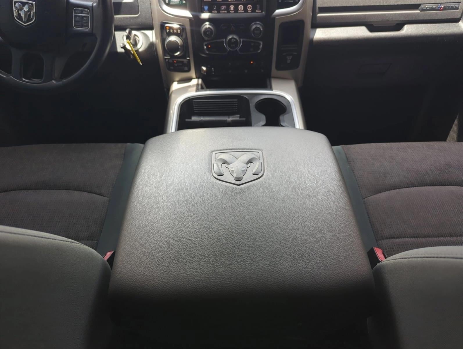 2016 RAM 1500 4WD Crew Cab 5.7 Ft Box Lone Star