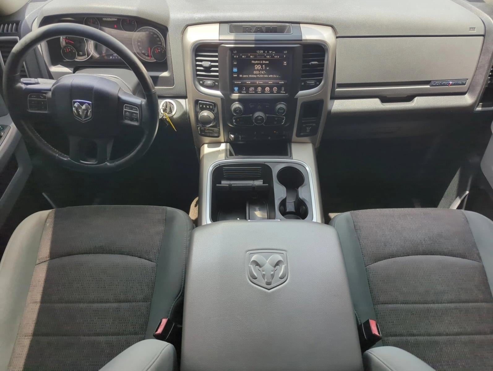 2016 RAM 1500 4WD Crew Cab 5.7 Ft Box Lone Star