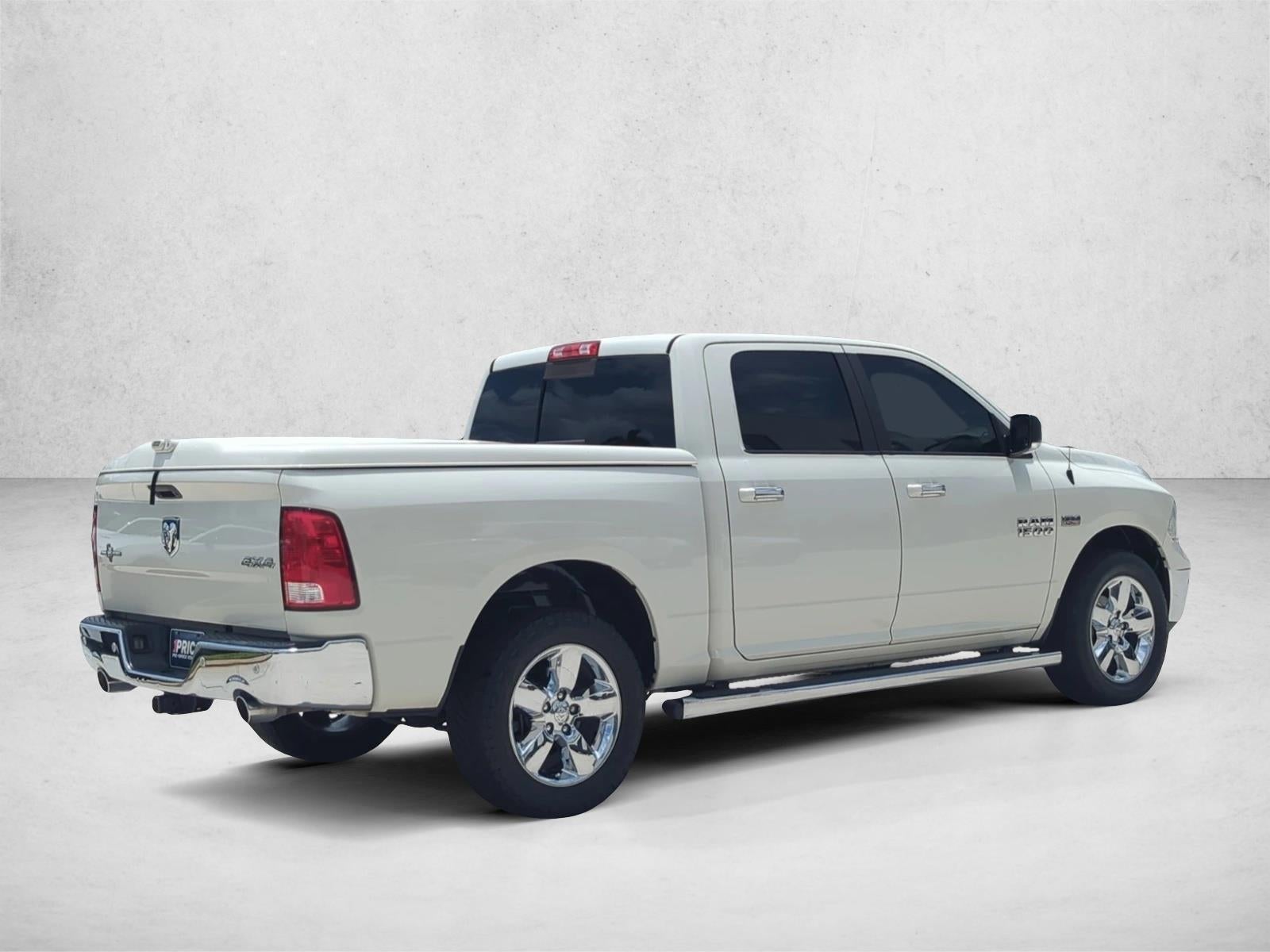 2016 RAM 1500 4WD Crew Cab 5.7 Ft Box Lone Star