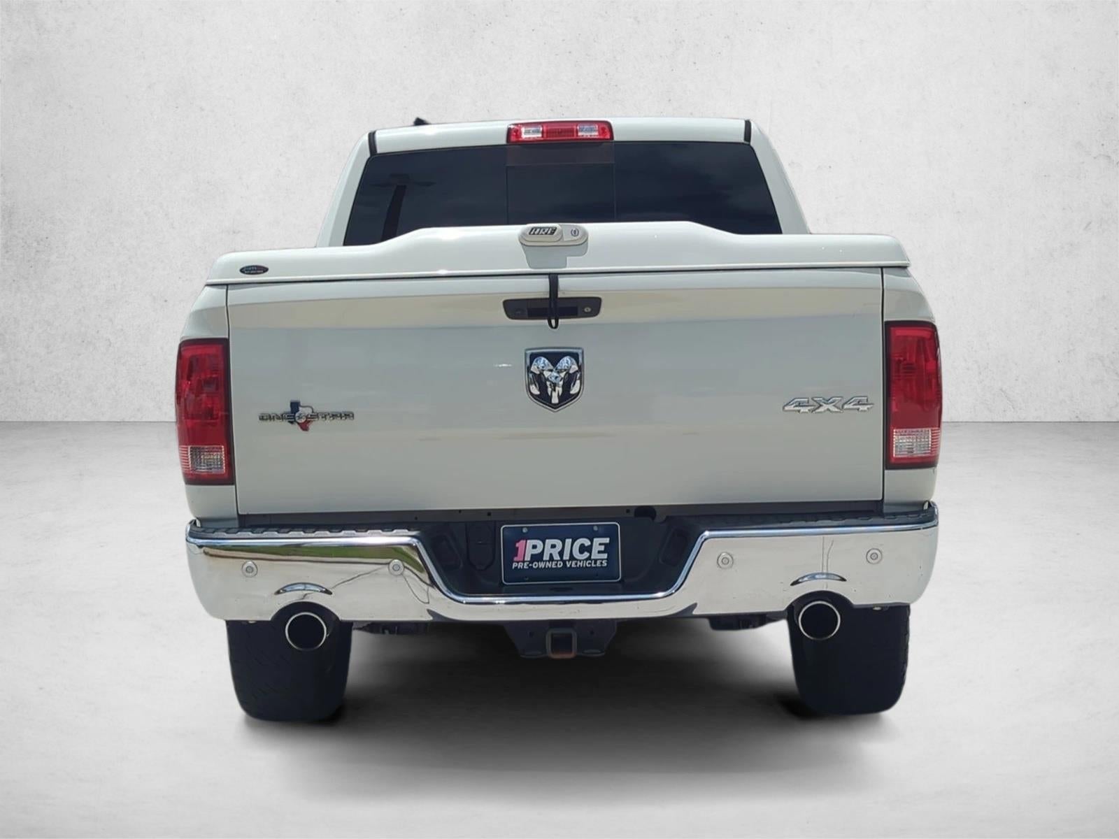 2016 RAM 1500 4WD Crew Cab 5.7 Ft Box Lone Star