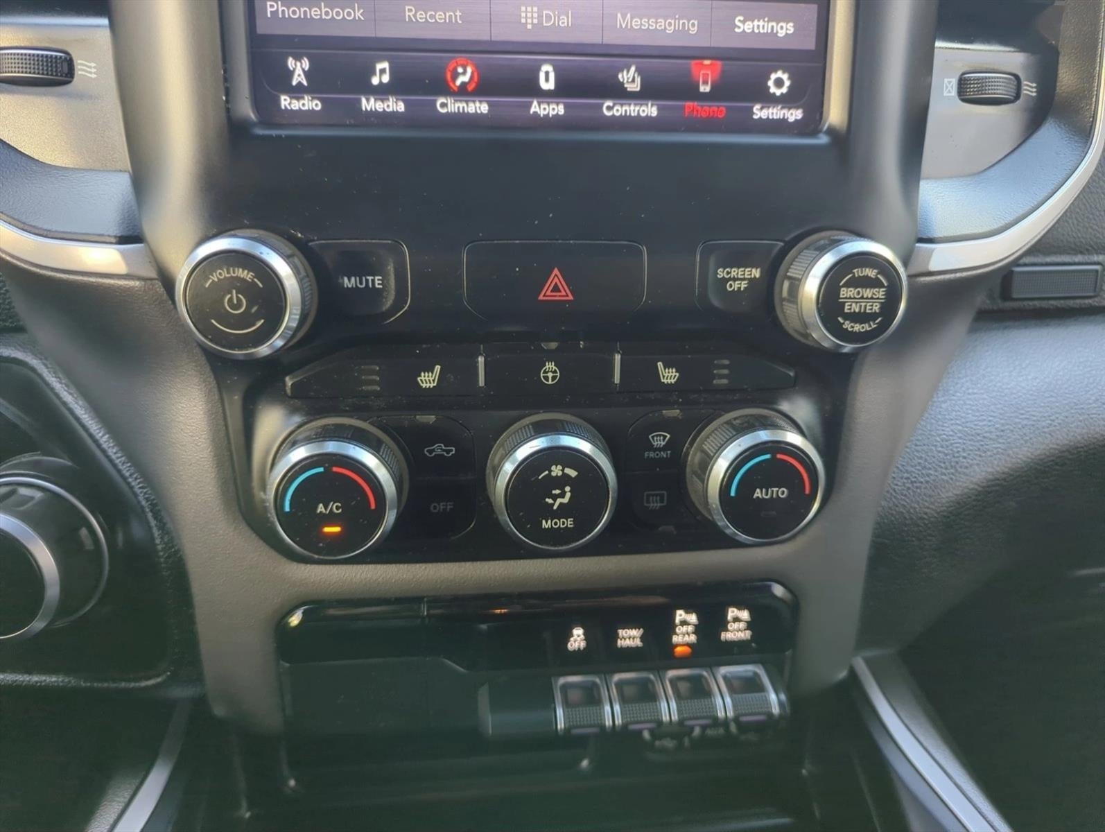 2021 RAM 1500 Big Horn 4x2 Crew Cab 5'7" Box