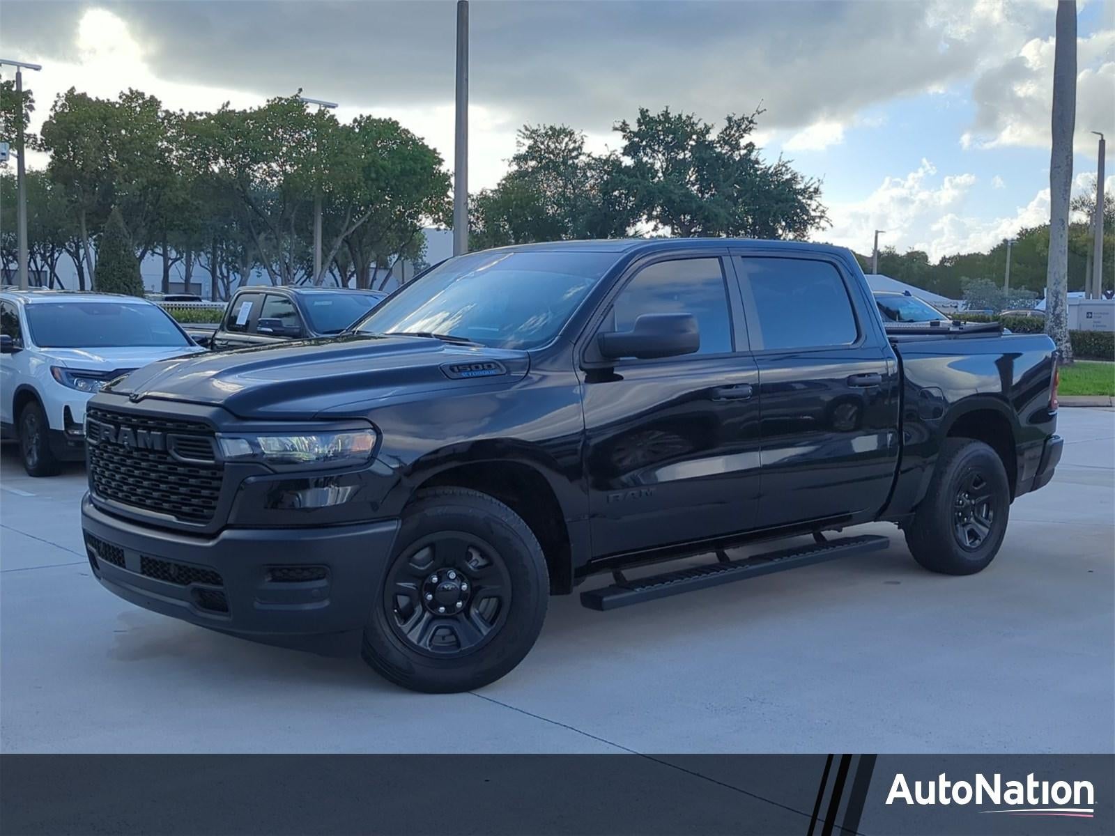 2025 RAM 1500 Tradesman 4x2 Crew Cab 5'7" Box