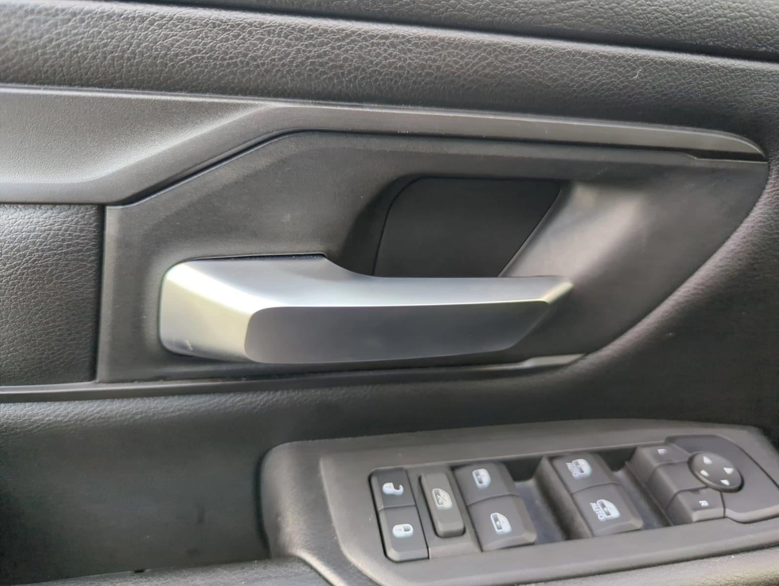 2025 RAM 1500 Tradesman 4x2 Crew Cab 5'7" Box