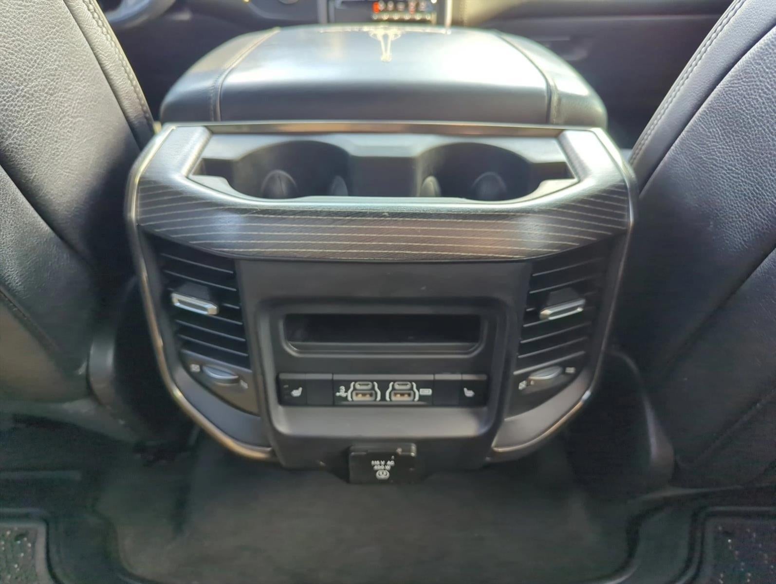 2020 RAM 1500 Limited 4x2 Crew Cab 5'7" Box