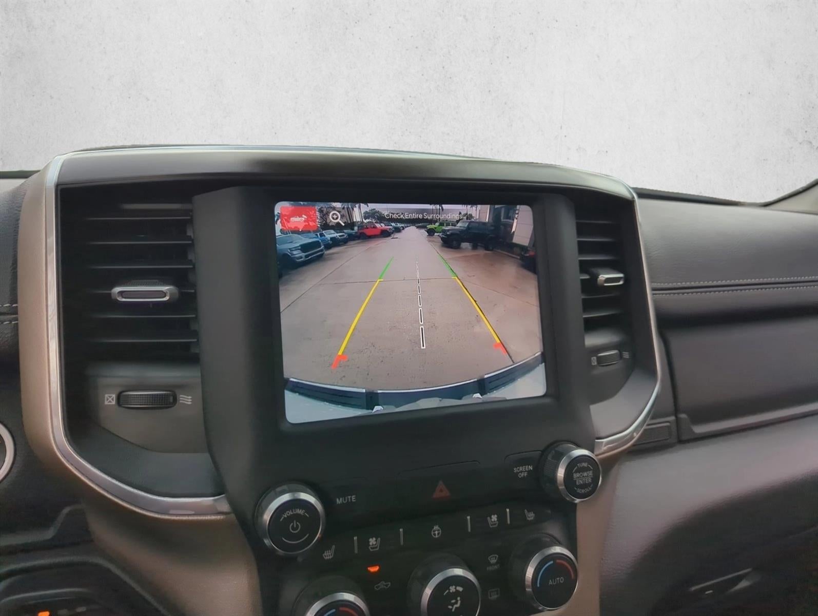 2022 RAM 1500 Laramie 4x2 Crew Cab 5'7" Box